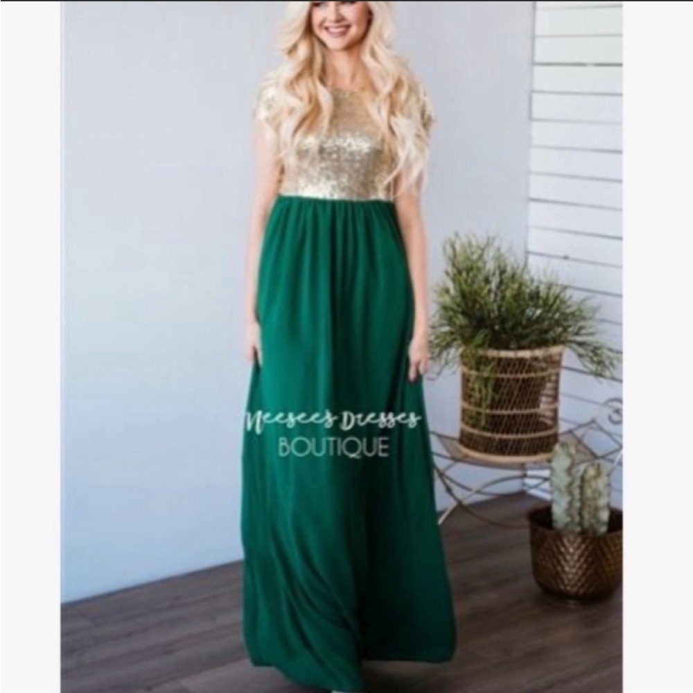 Red Clover Green Gold Sequin Modest Formal Dress S